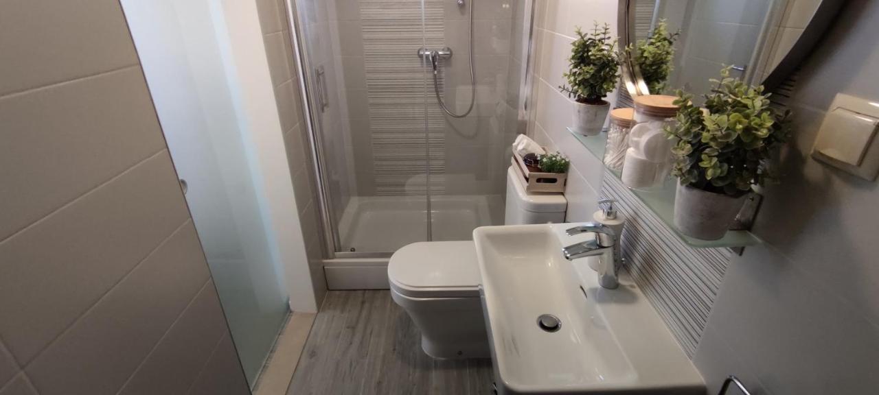 Center Apartment *