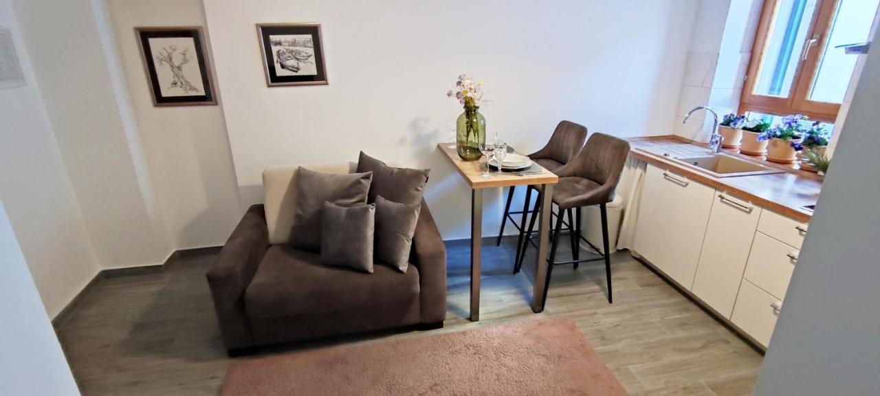 Apartment Center